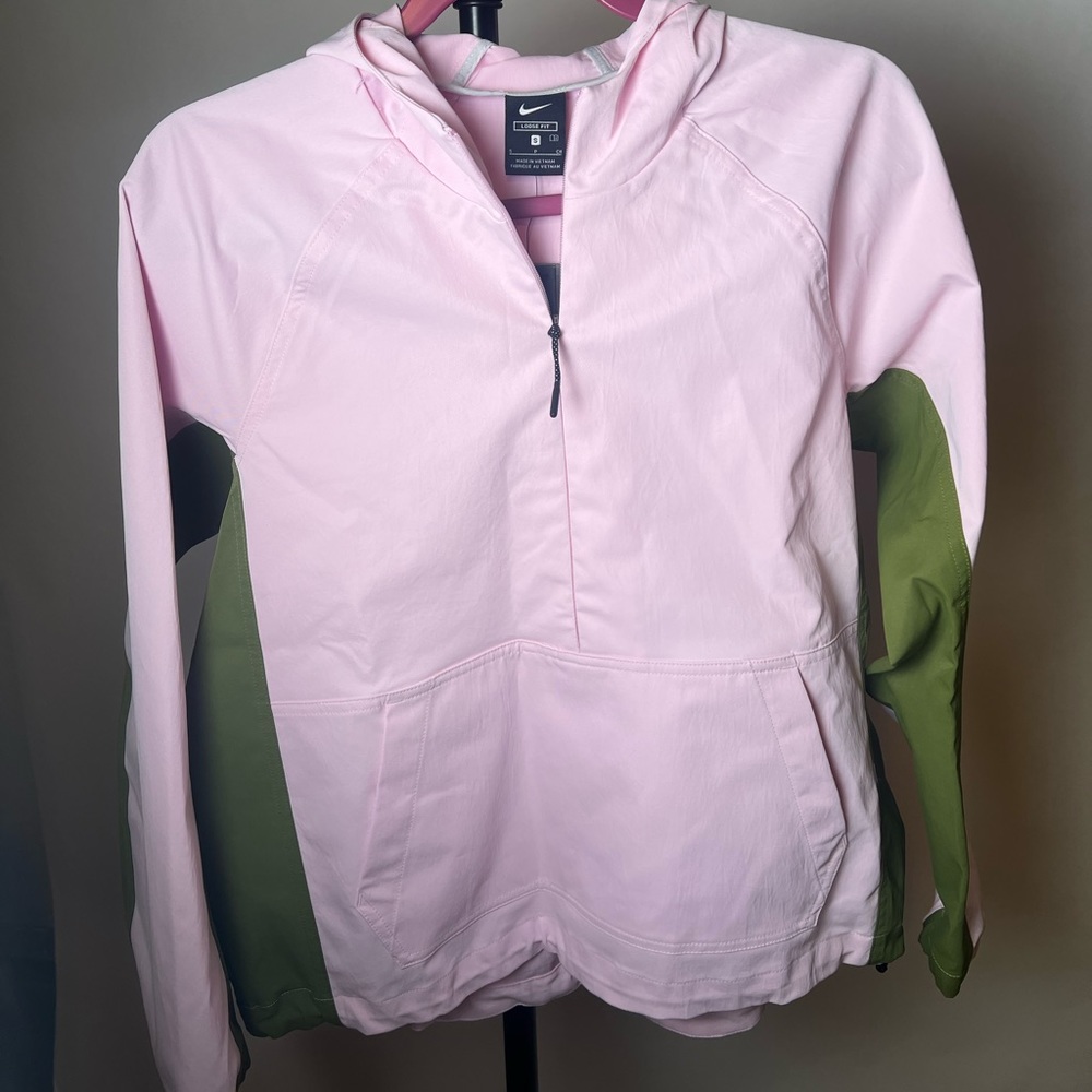 Brand new! Women’s half-zip windbreaker